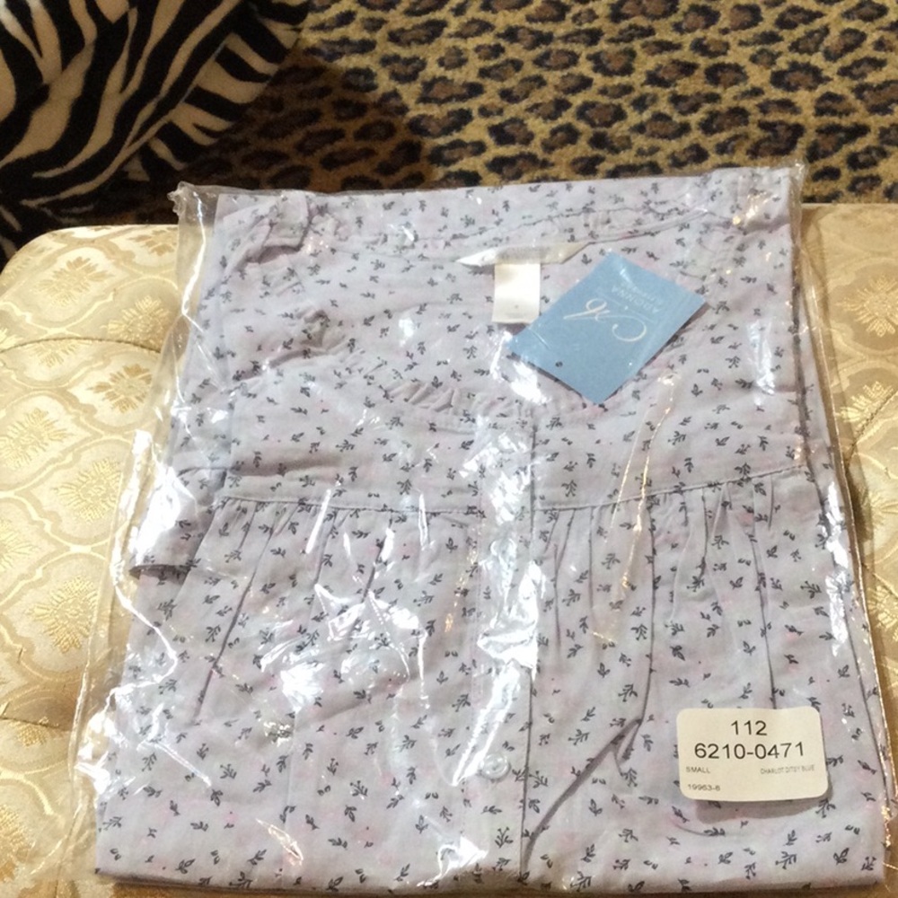 New unopened, Cotton Short Nightgown